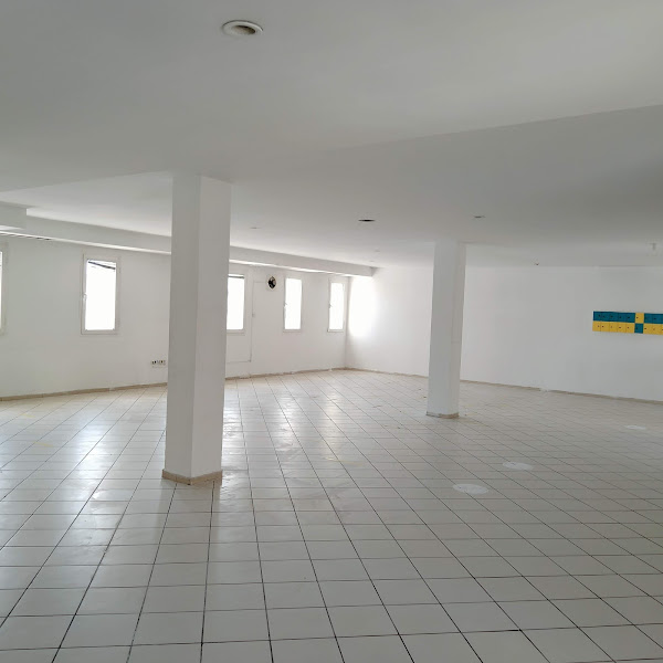 La Soukra Charguia 1 Bureaux & Commerces Bureau Spacieux open space 1800m2  charguia 1