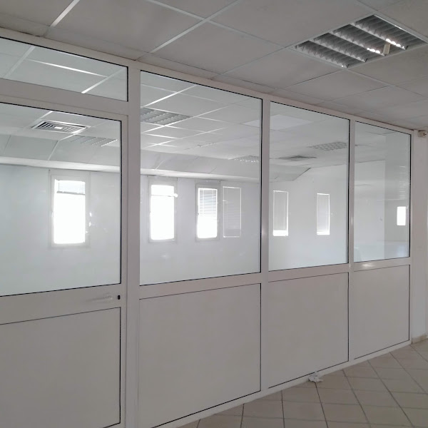 La Soukra Charguia 1 Bureaux & Commerces Bureau Spacieux open space 1800m2  charguia 1