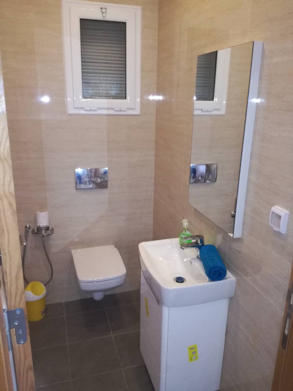 Ain Zaghouan Jardins de Carthage Location vacances Appart. 2 pices Neuf et luxueux jardin de carthage 120d par jour