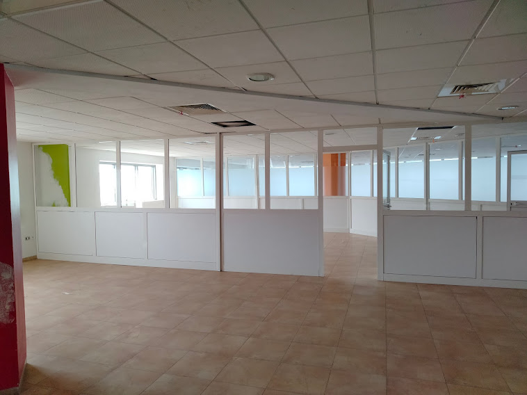 La Soukra Charguia 2 Bureaux & Commerces Bureau Super bureau en open space 1543 m2  charguia 2