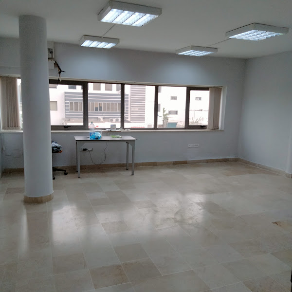 La Soukra Charguia 2 Bureaux & Commerces Bureau Spacieux bureau 300 m2  charguia 2