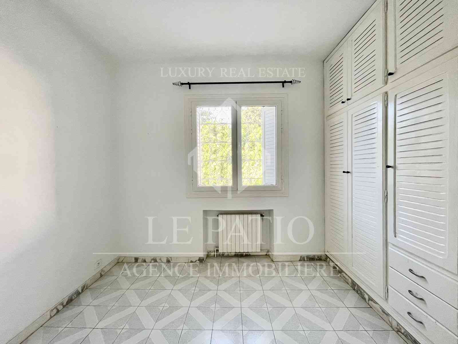 Carthage Carthage Location Appart. 4 pices Etage de villa a carthage v