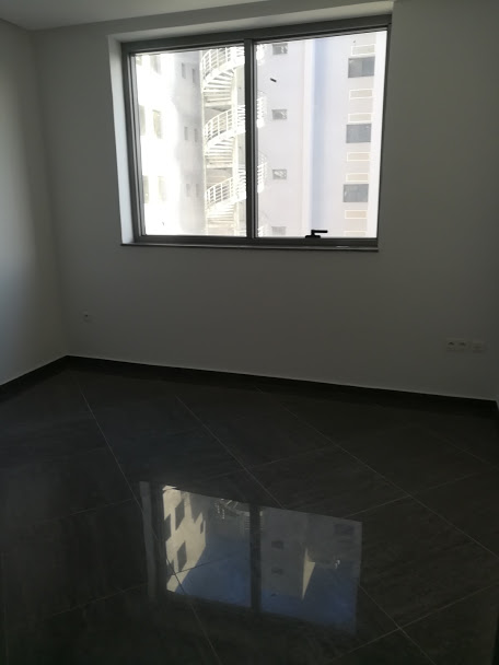 Cite El Khadra Zone urbaine nord Bureaux & Commerces Bureau Bureau 104 m hall plus 3 haut standing au cun