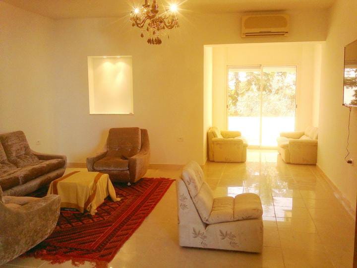 La Soukra La Soukra Location Appart. 3 pices Luxueux s2 meubl par semaine