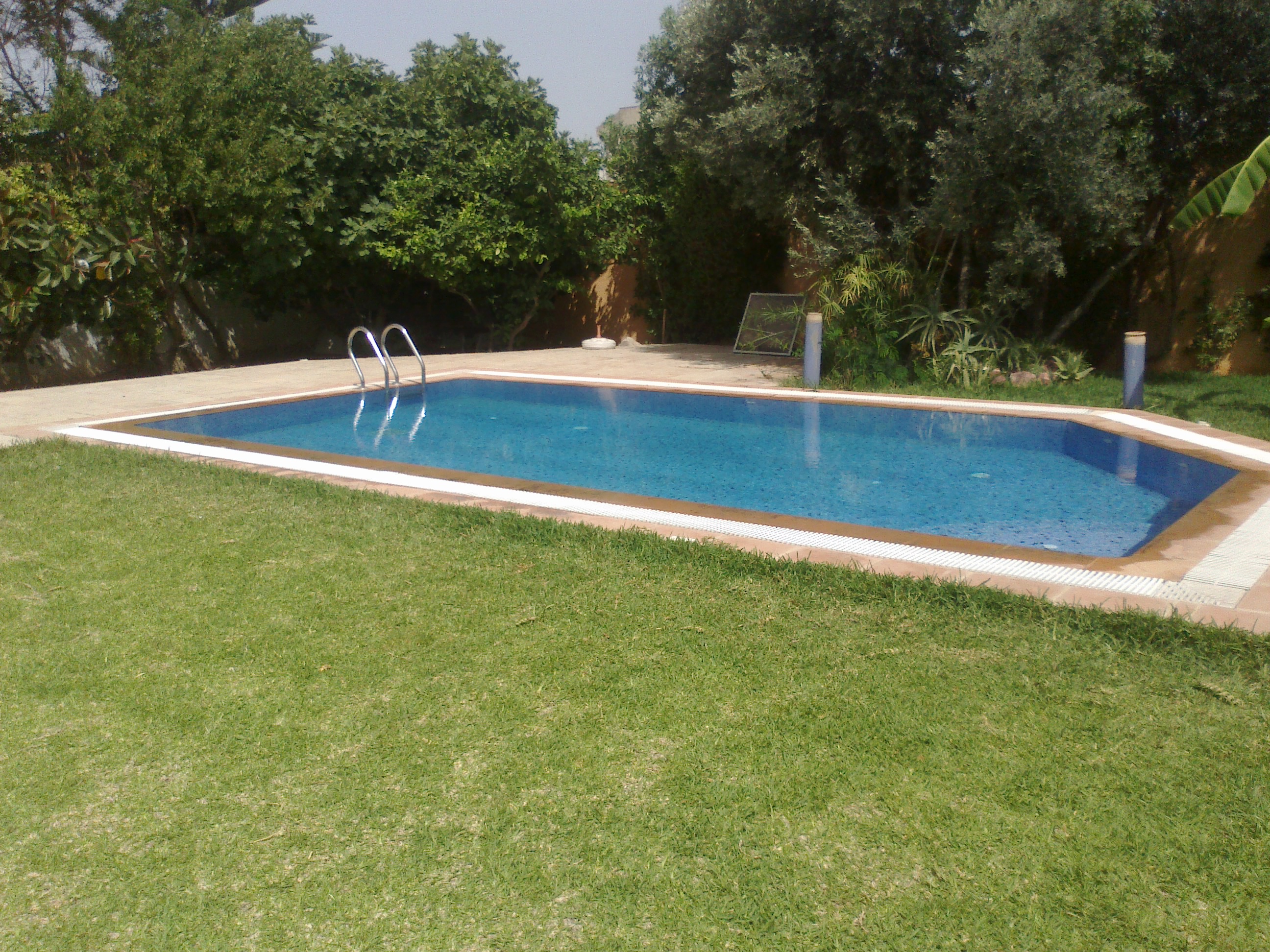 La Marsa Gammart Location Maisons Villa de maitre avec jardin piscine et dependence