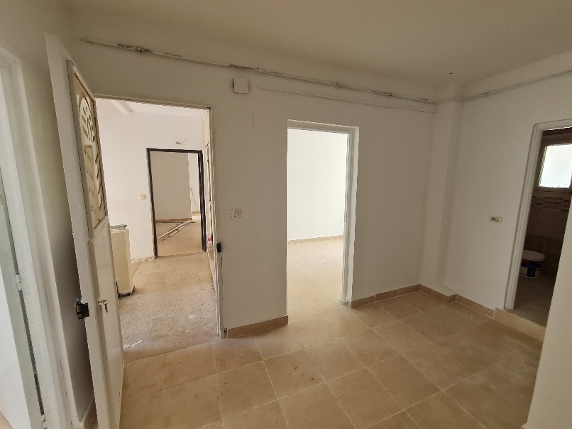 Cite El Khadra Cite El Khadra Vente Appart. 3 pices Hall plus 2 rnov vte a la cit el khadhra wb2371