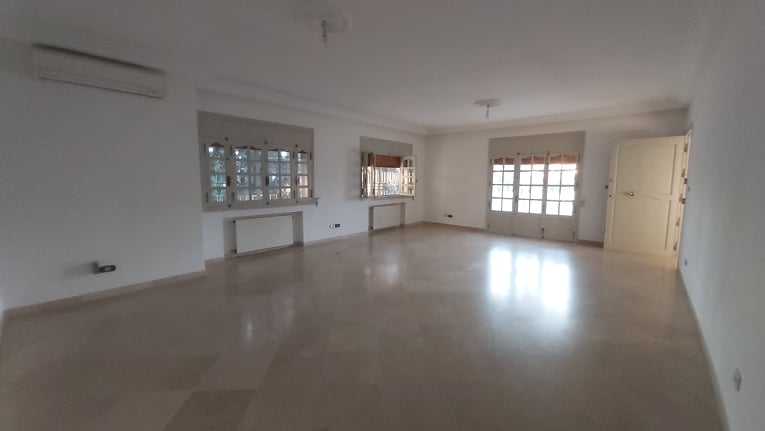 La Marsa Marsa Ennassim Location Appart. 4 pices Etage de villa a la marsa