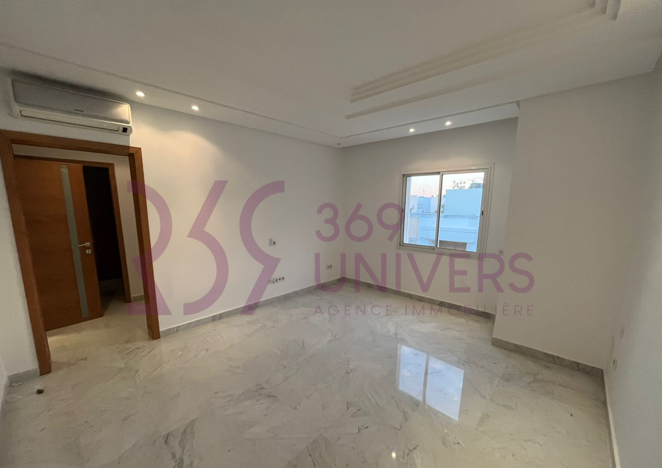 La Marsa Berge Du Lac Location Maisons Villa s4 avec piscine au lac 2 ref rh021