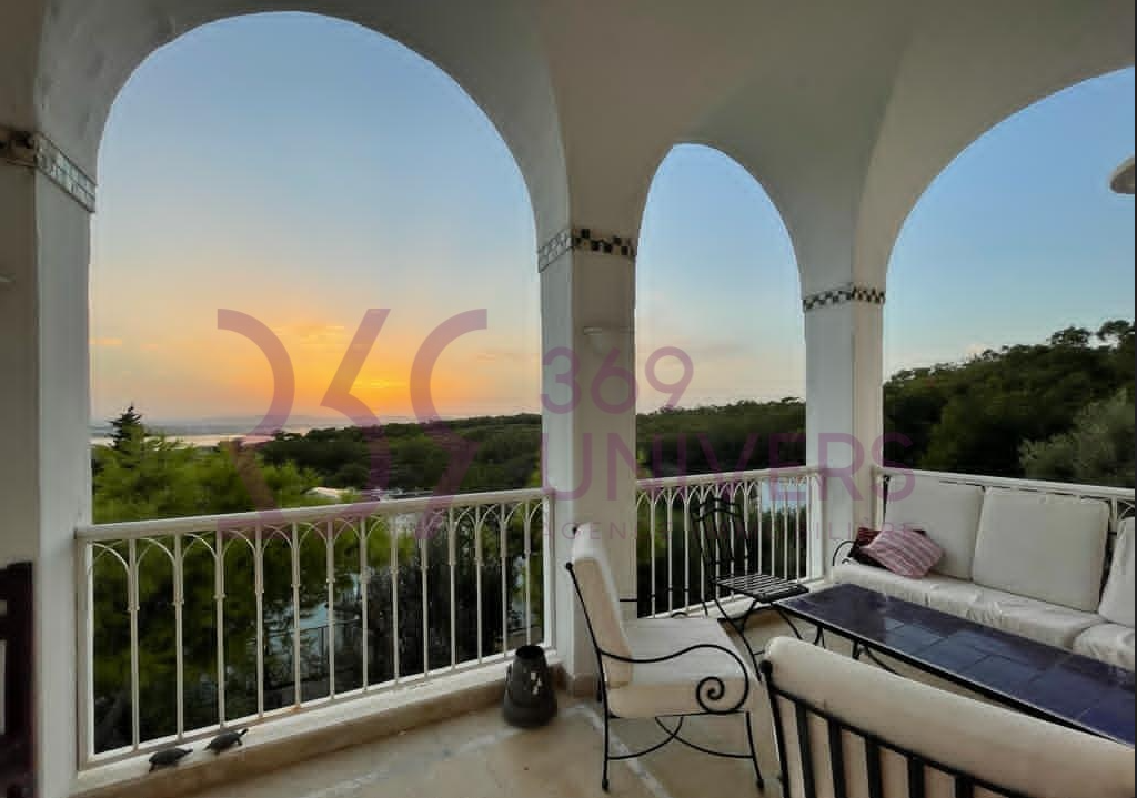 La Marsa Gammart Location Maisons Villa s4 avec jardin a gammarth ref rh022