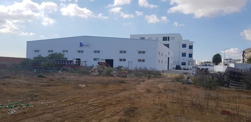 La Soukra Chotrana 1 Vente Surfaces Terrain de 8000 m2   z ind de chotrana