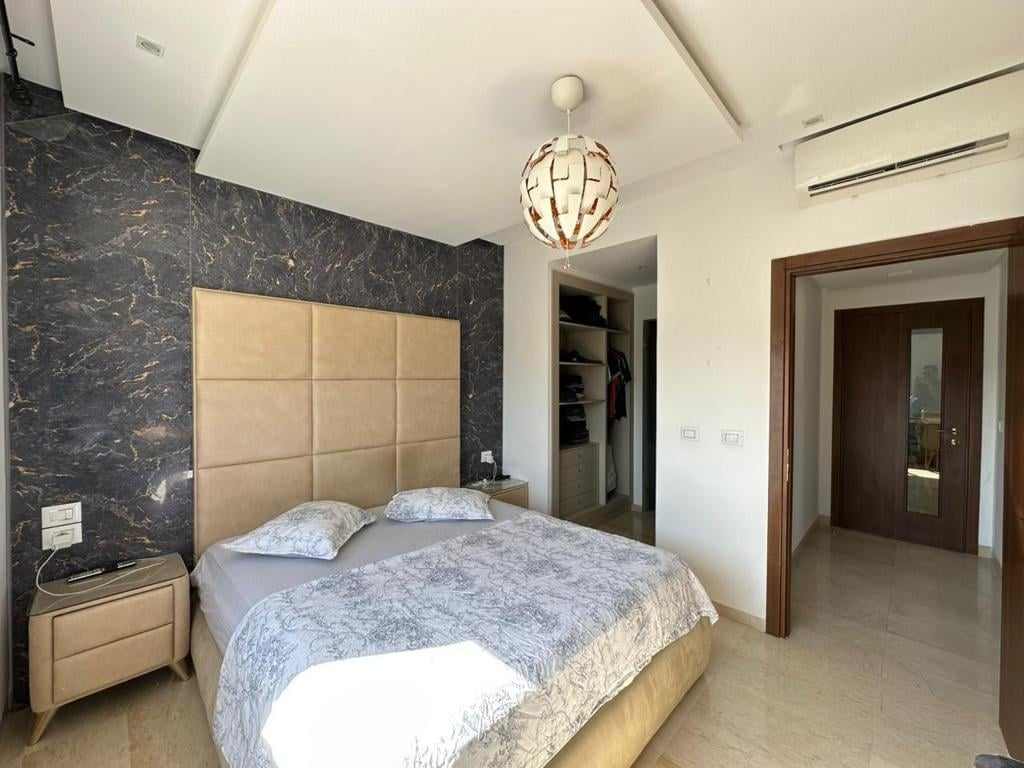 La Soukra La Soukra Vente Appart. 3 pices Trs luxueux appartement s2 meubl  soukra parc