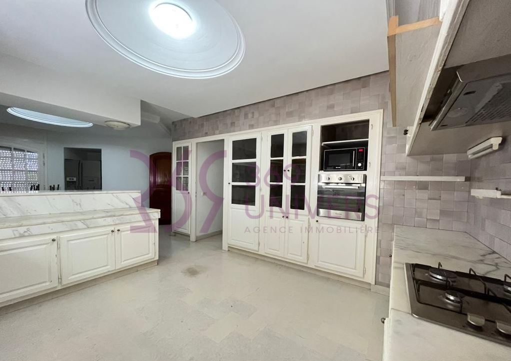 La Marsa Gammart Location Maisons Villa avec piscine a gammarth ref rh056