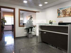 Cite El Khadra Zone urbaine nord Bureaux & Commerces Bureau Bureau en 3 espaces106mcunifcu91