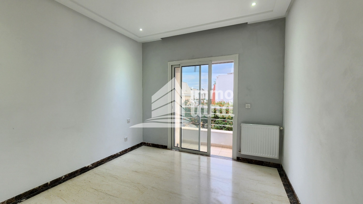 La Marsa Cite Erriadh Vente Appart. 4 pices Appartement s3  la marsa