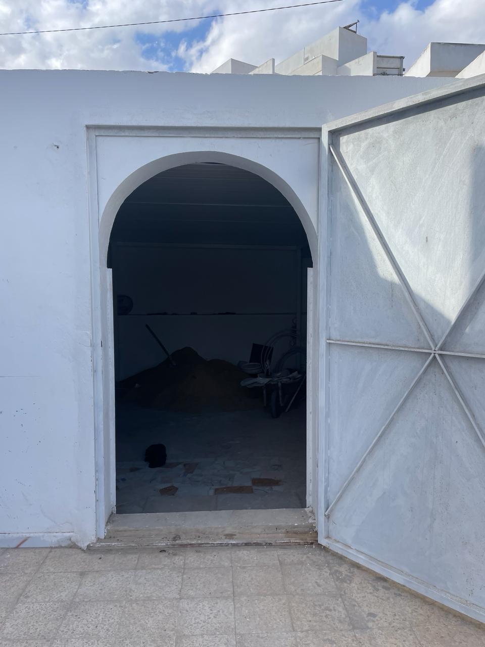 Sfax Ville Sfax Bureaux & Commerces Atelier,Garage Depot au plein centre ville zone industr poudrire