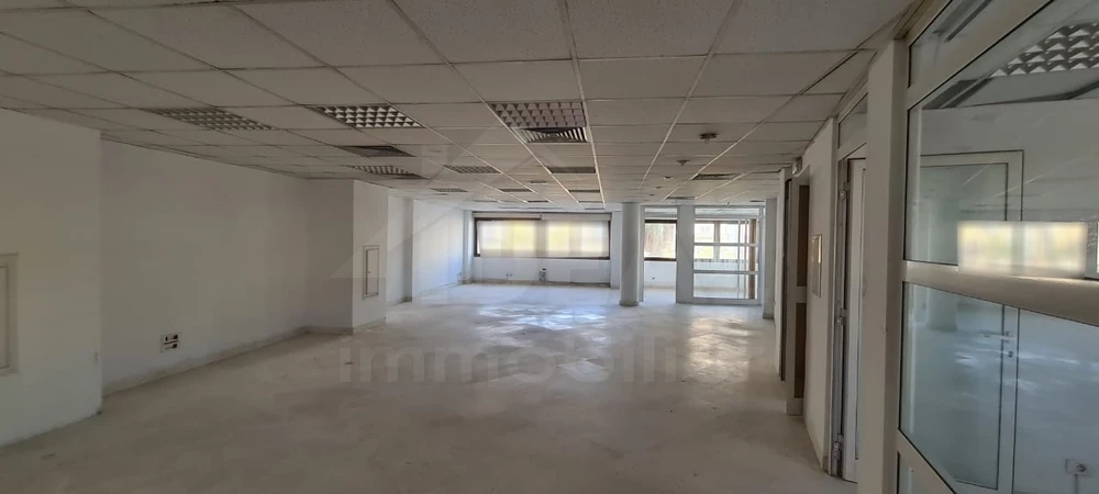 La Soukra Charguia 1 Bureaux & Commerces Bureau Al bureau de 700m2 charguia1