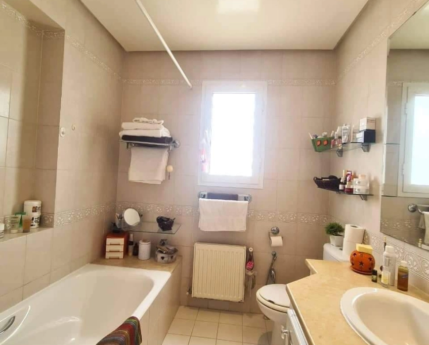Ain Zaghouan Jardins de Carthage Location Appart. 3 pices Un appartement s3 a jardins de carthage