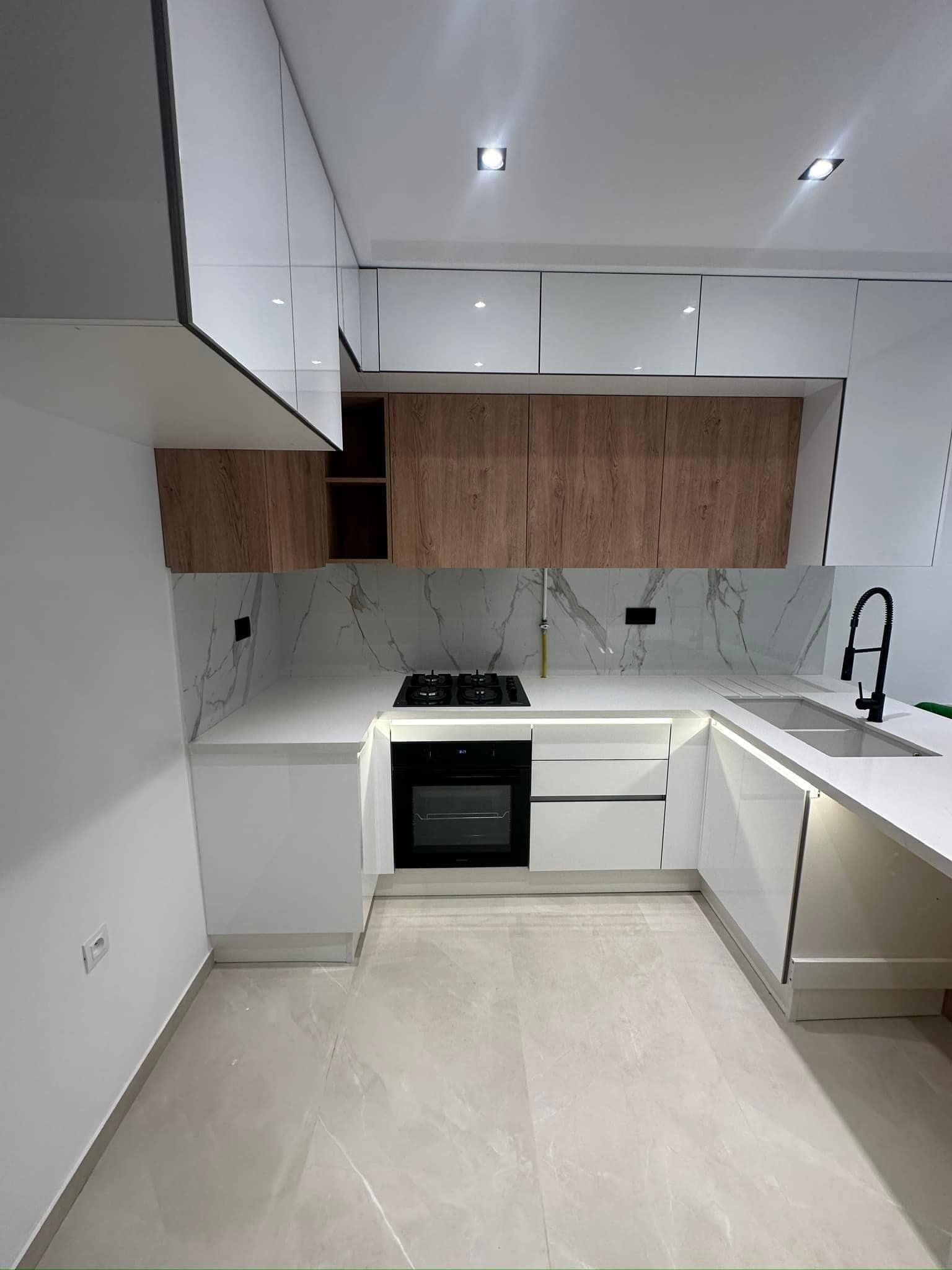Ain Zaghouan Jardins de Carthage Location Appart. 3 pices Un appartement s3 jardins de carthage