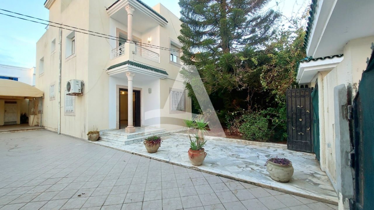 La Marsa Marsa Safsaf Location Appart. 3 pices Villa s3 prs de lyce cailloux