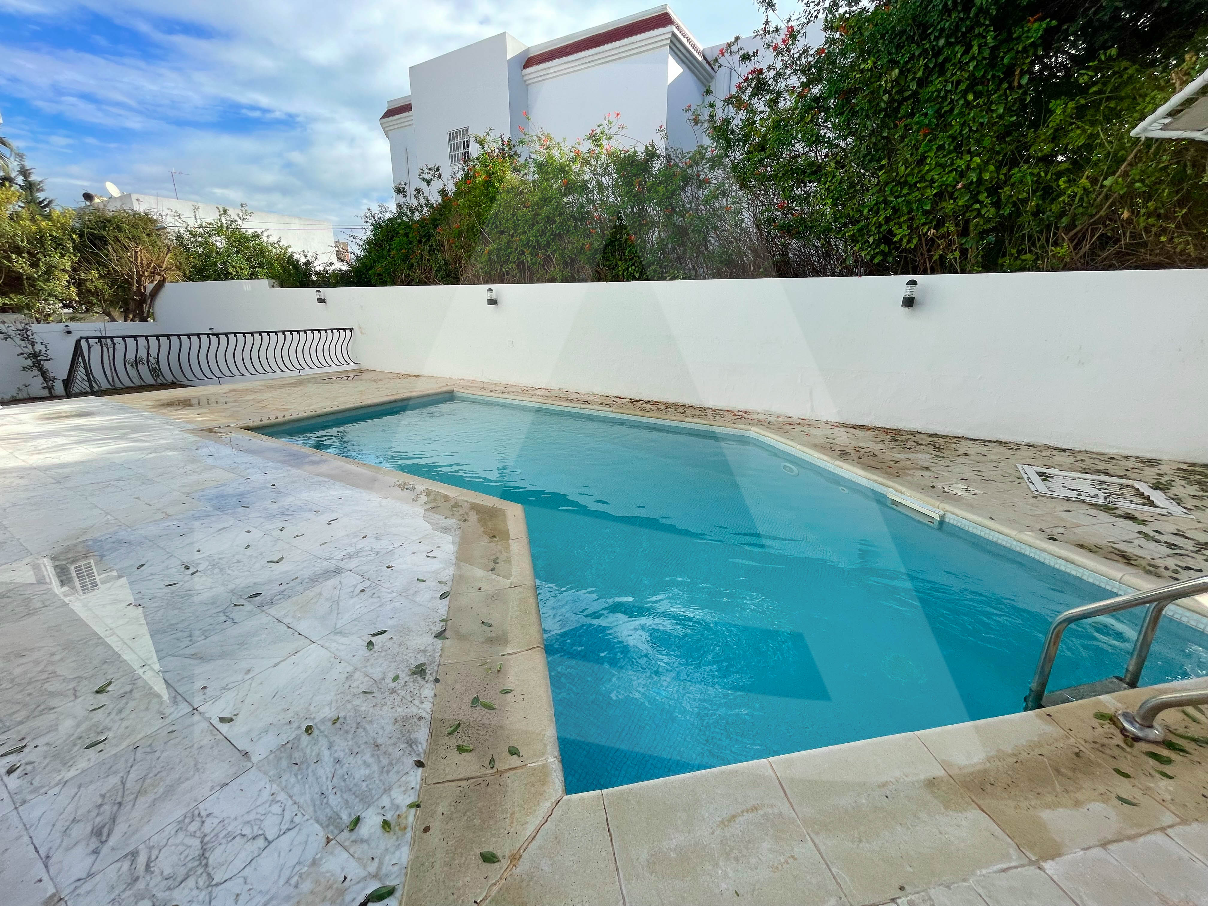 La Marsa Gammart Location Maisons Une villa avec piscine et jardin  la marsa