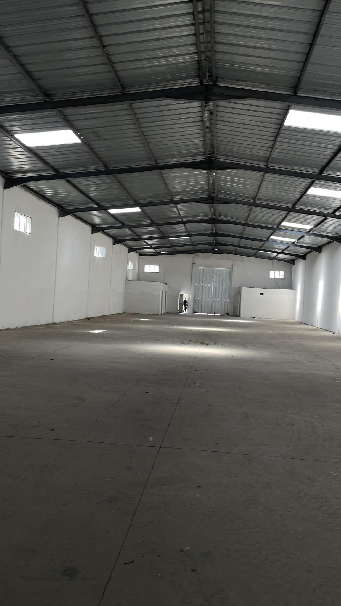 Ben Arous Ben Arous Location Surfaces 3 depots 800 m2 tu sud l240404