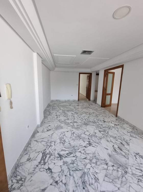 Cite El Khadra Kheireddine Pacha Bureaux & Commerces Bureau Bureau med v tunis