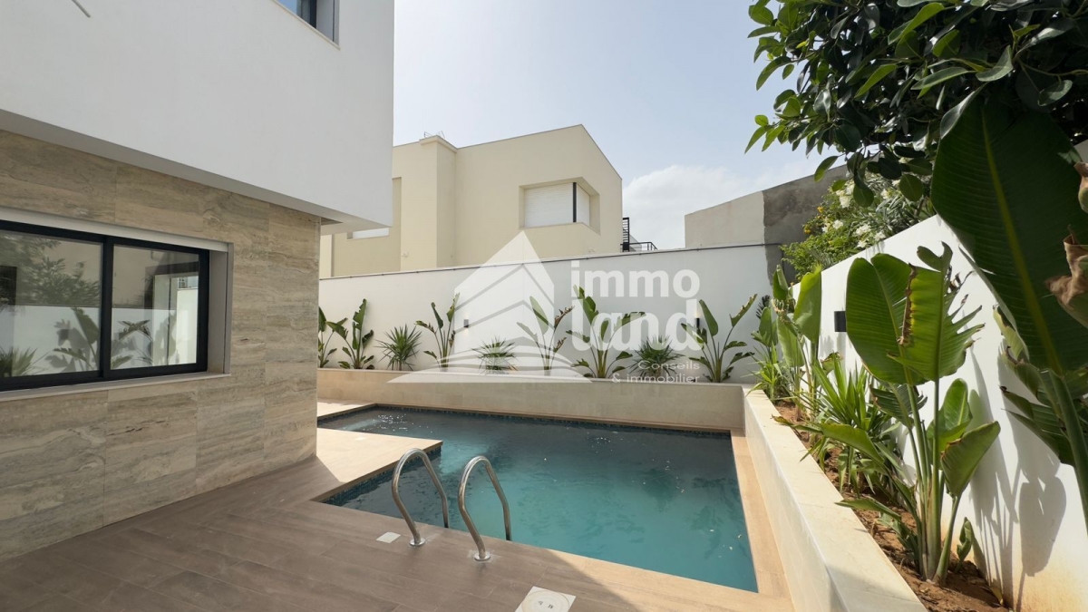 La Soukra La Soukra Vente Maisons Villa jumele  avec piscine  la soukra