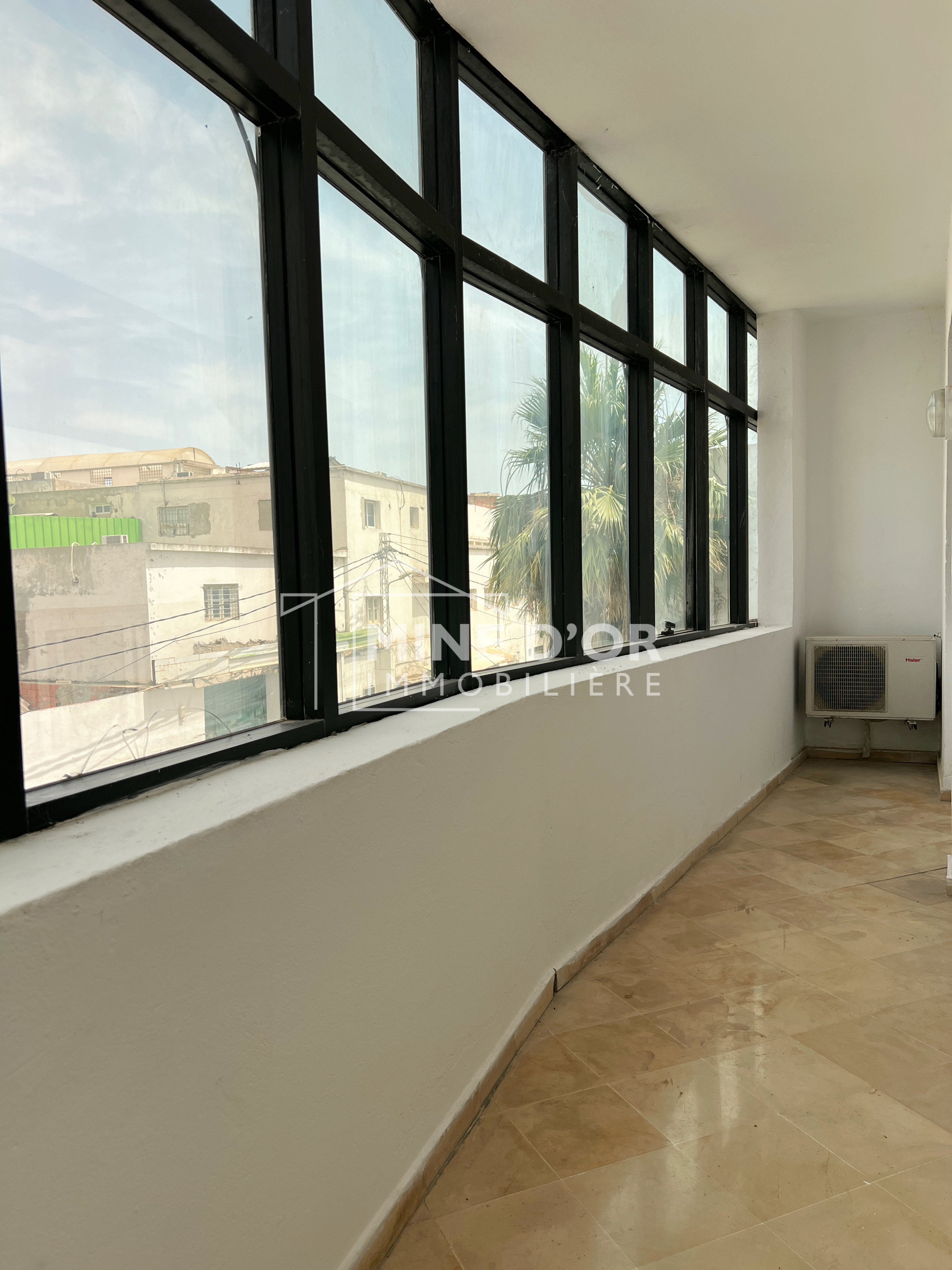 La Soukra Charguia 1 Bureaux & Commerces Bureau Al bureau en 4espaces  charguia 1