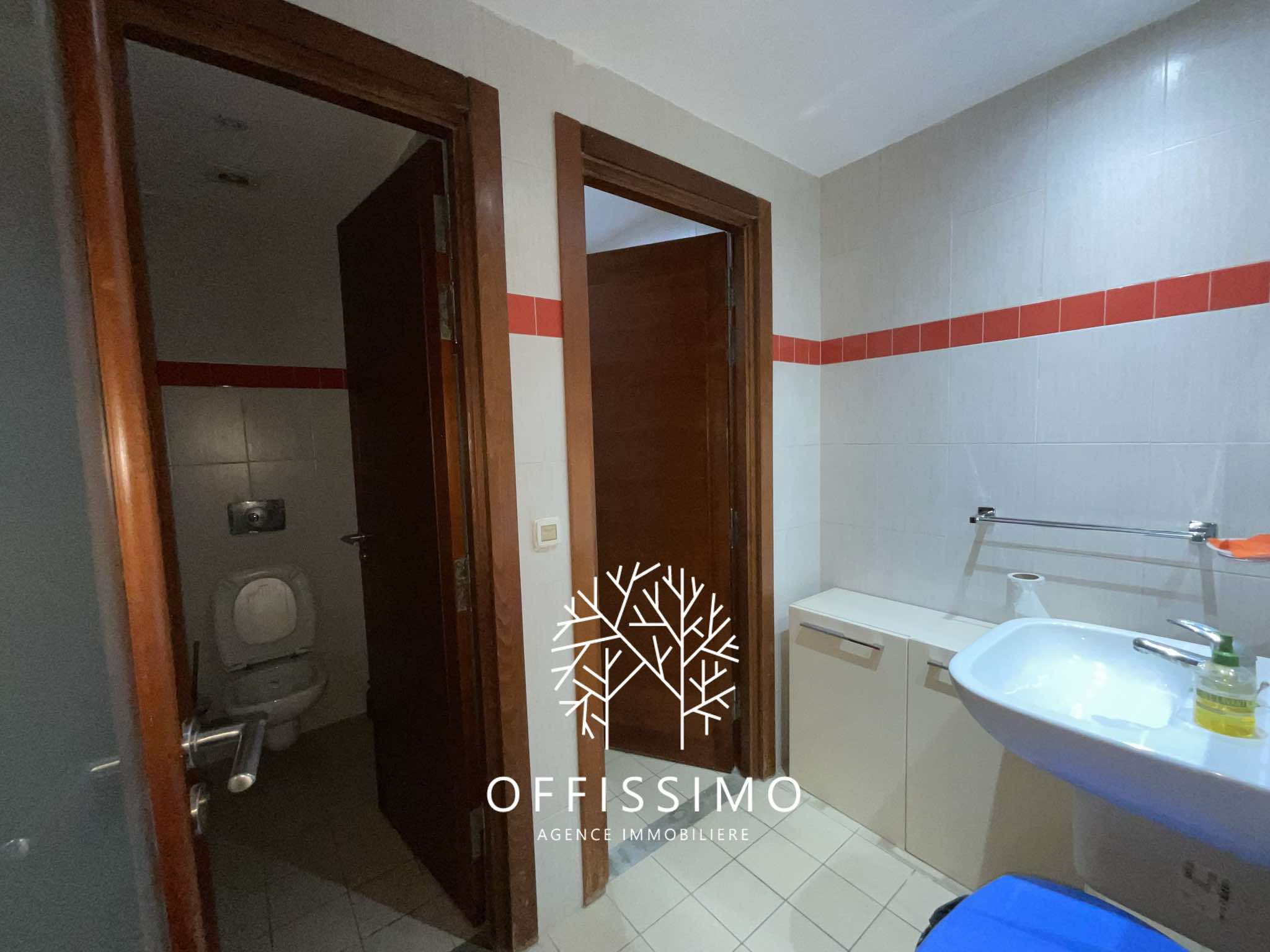 La Marsa Berge Du Lac Location Surfaces Bureau haut standing 4 pices lac 2