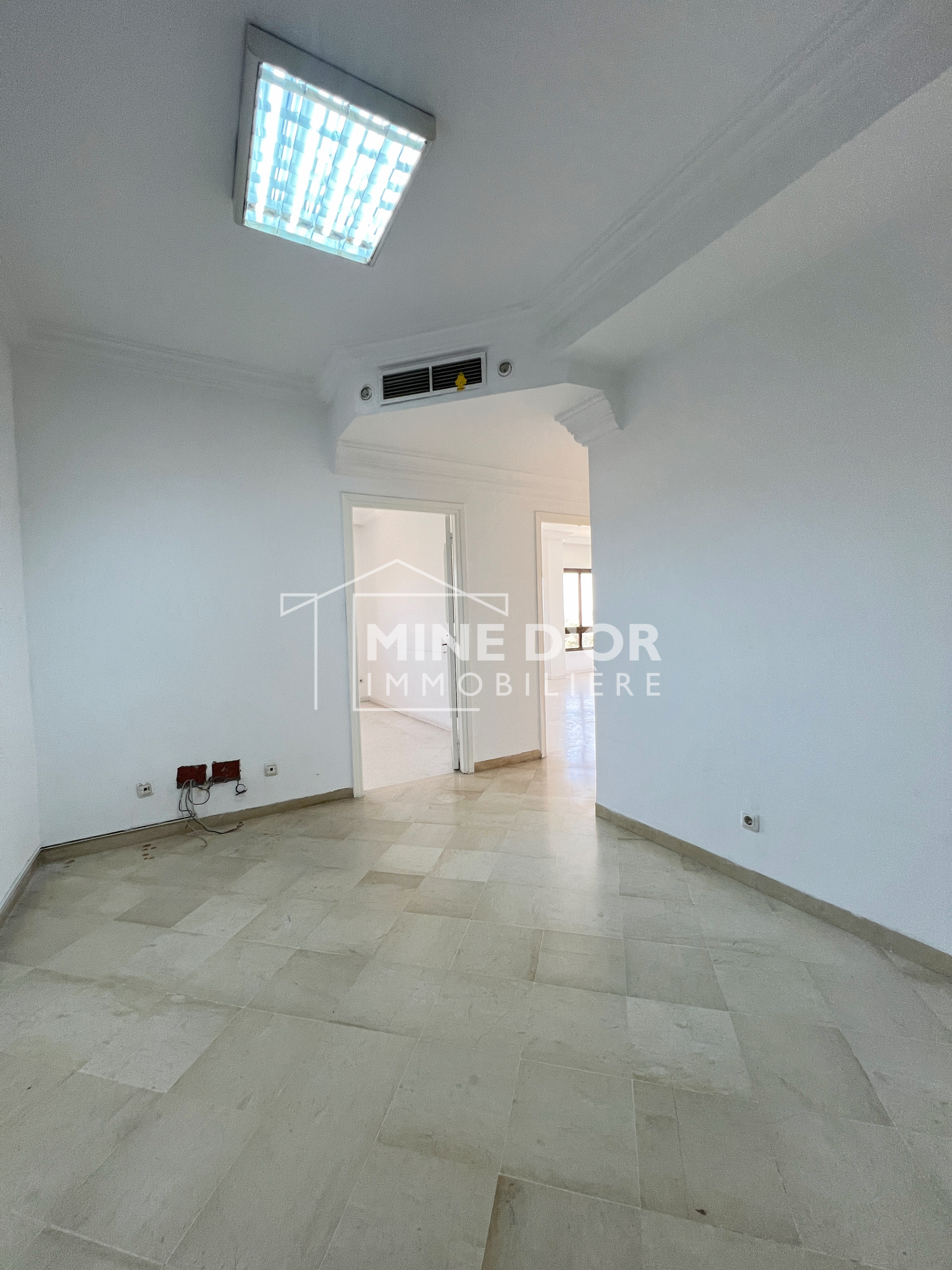 Bab Bhar Montplaisir Bureaux & Commerces Bureau Bureau h3 a monplaisir