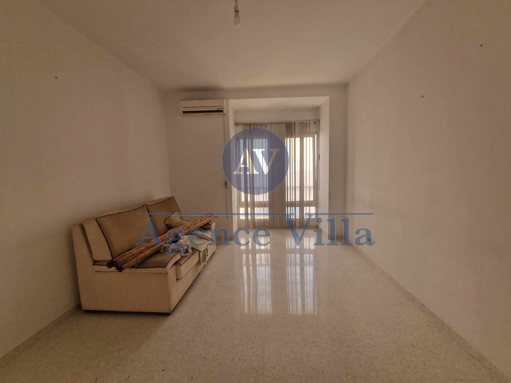 La Marsa Marsa Ennassim Location Surfaces Bureau  la marsa ville