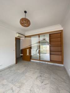 La Marsa Berge Du Lac Location Appart. 1 pice Bureau en 4 espaces  140 mlac 2