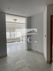La Marsa Berge Du Lac Location Appart. 1 pice Bureau en 4 espaces  140 mlac 2