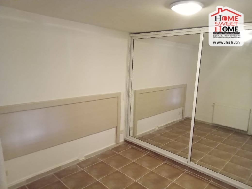 La Marsa Marsa Ennassim Location Appart. 1 pice Studio amand  la marsa corniche
