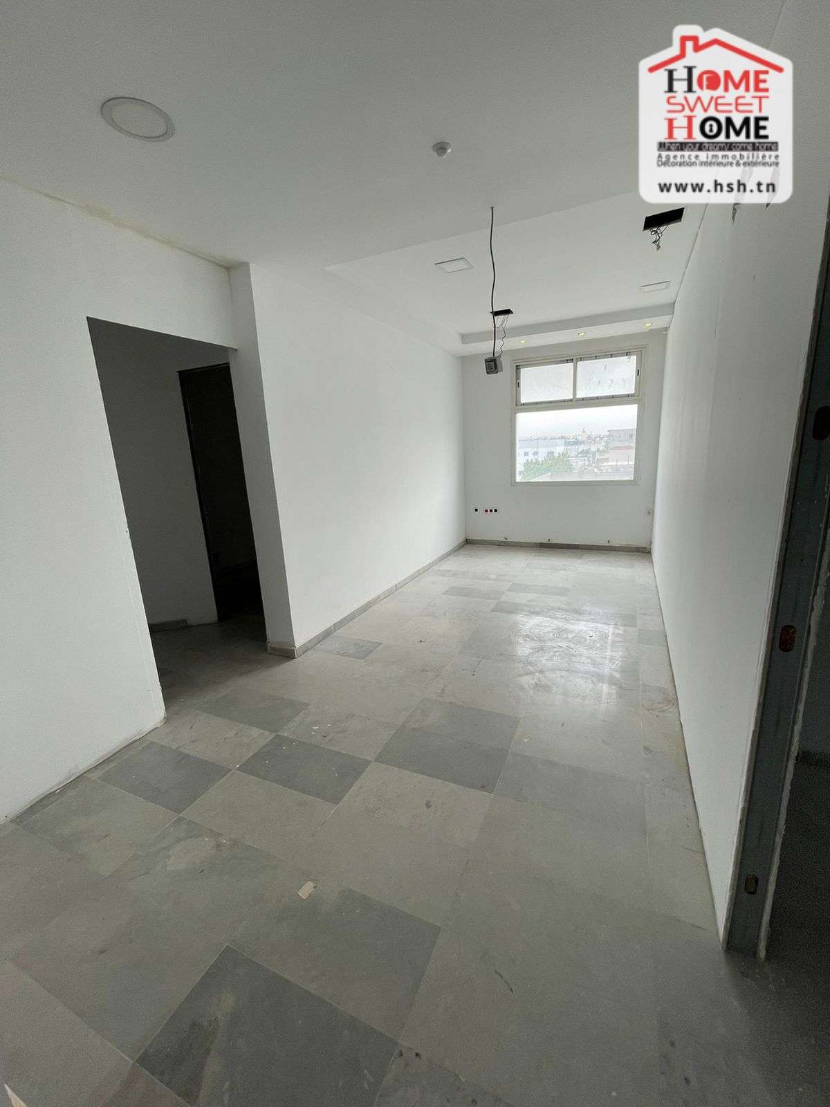 Ben Arous Ben Arous Bureaux & Commerces Bureau Bureau lamar  ben arous