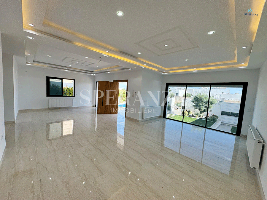 Hammamet Hammamet Vente Appart. 5 pices+ Villa cloure
