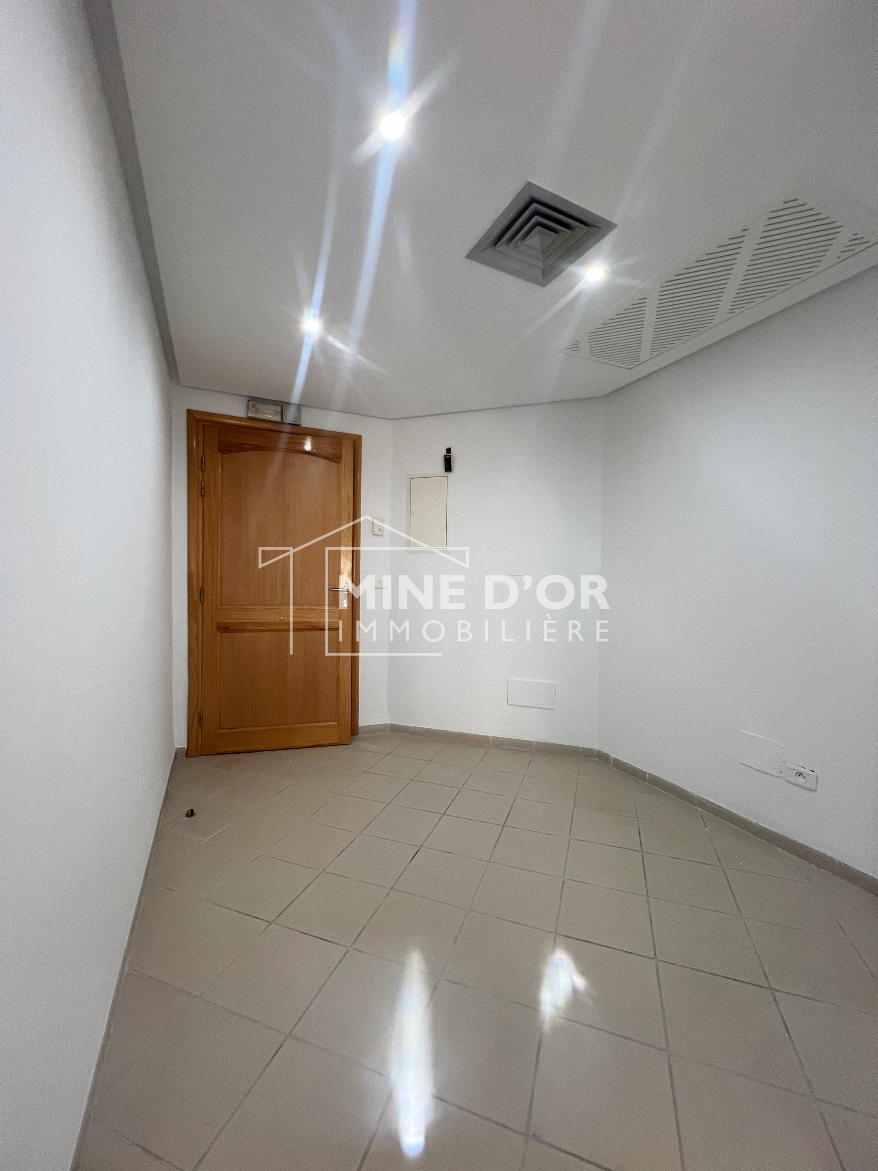 Bab Bhar Montplaisir Bureaux & Commerces Bureau Bureau h2 sur artre principale a monplaisir