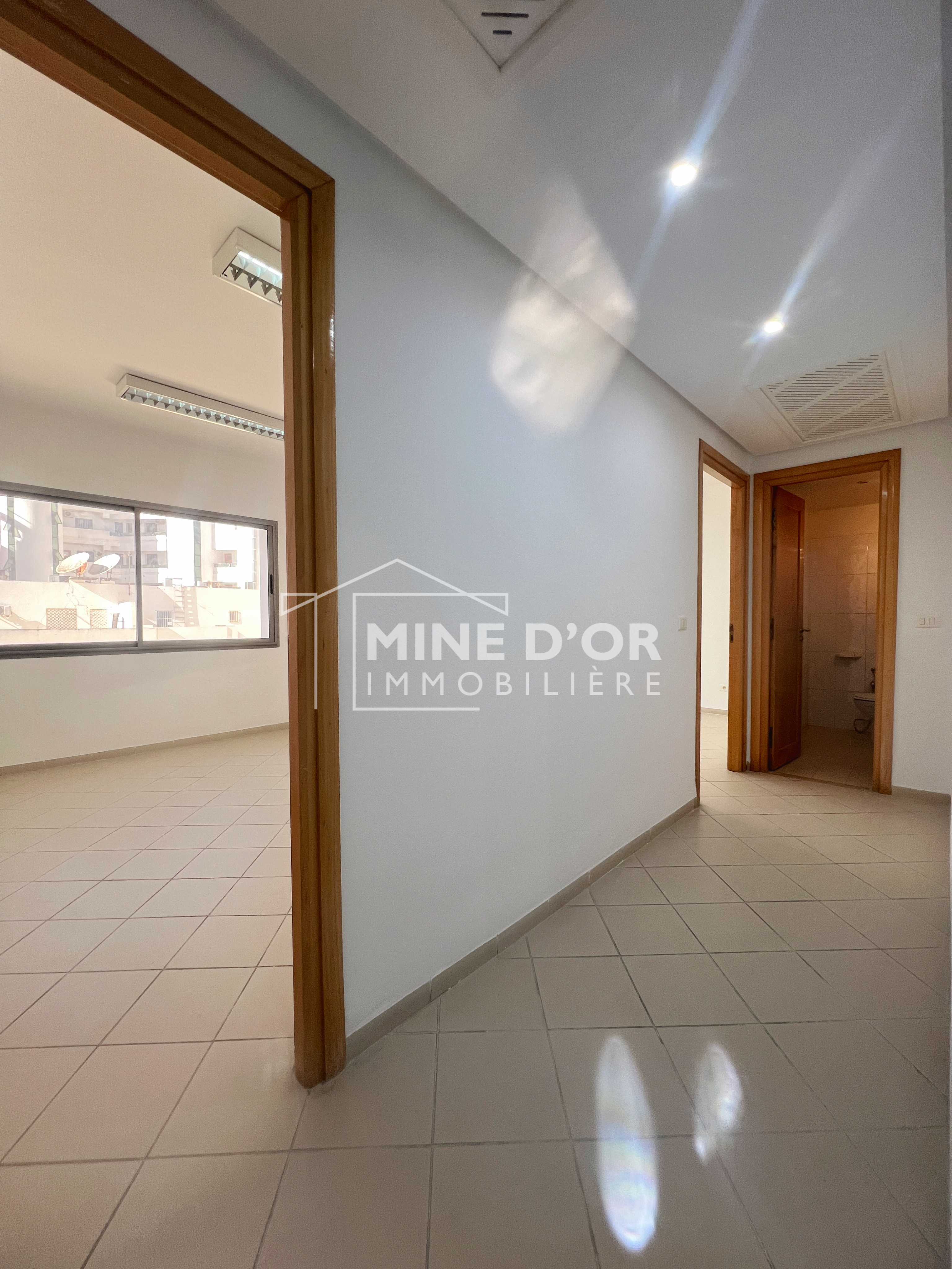 Bab Bhar Montplaisir Bureaux & Commerces Bureau Bureau h2 sur artre principale a monplaisir