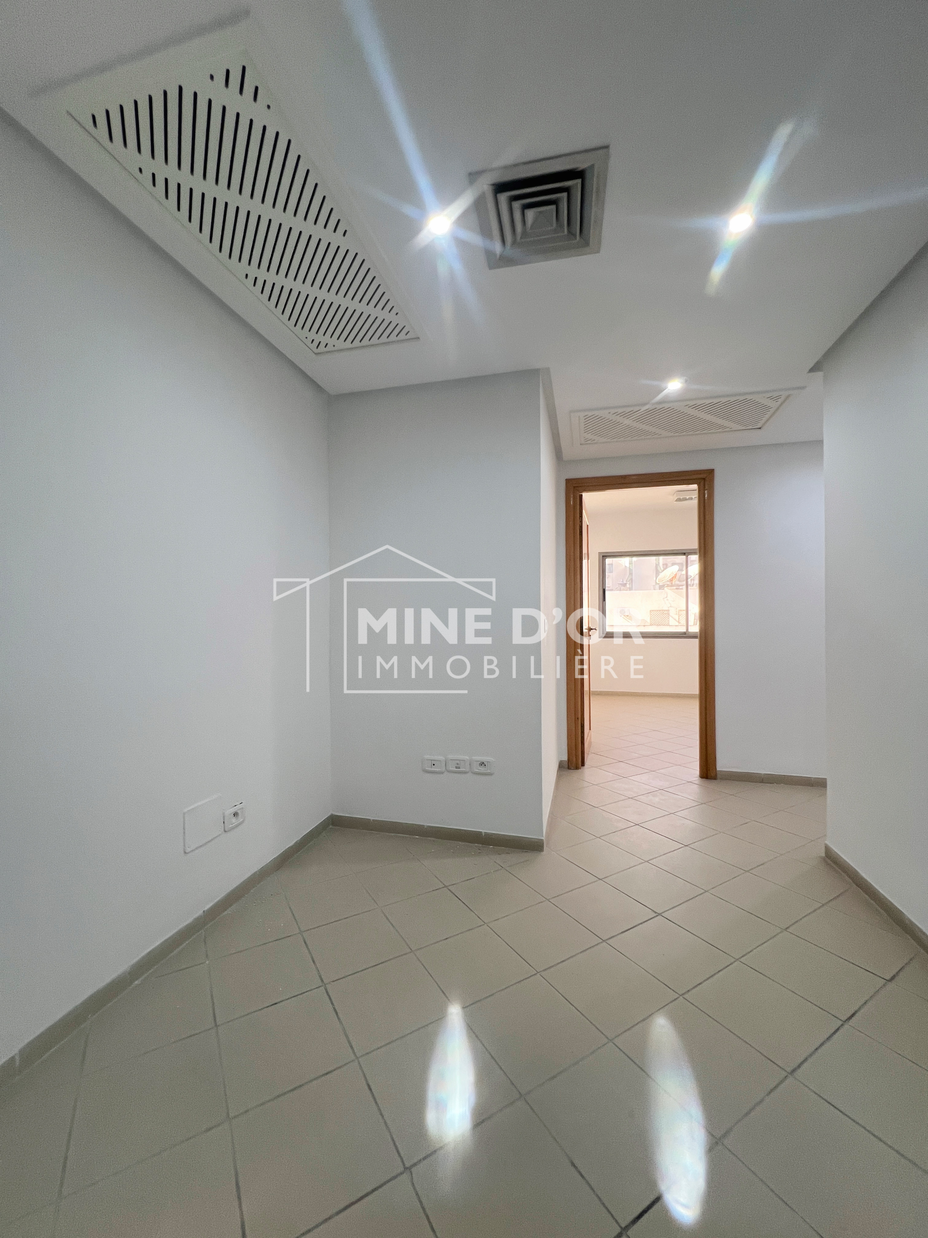 Bab Bhar Montplaisir Bureaux & Commerces Bureau Bureau h2 sur artre principale a monplaisir