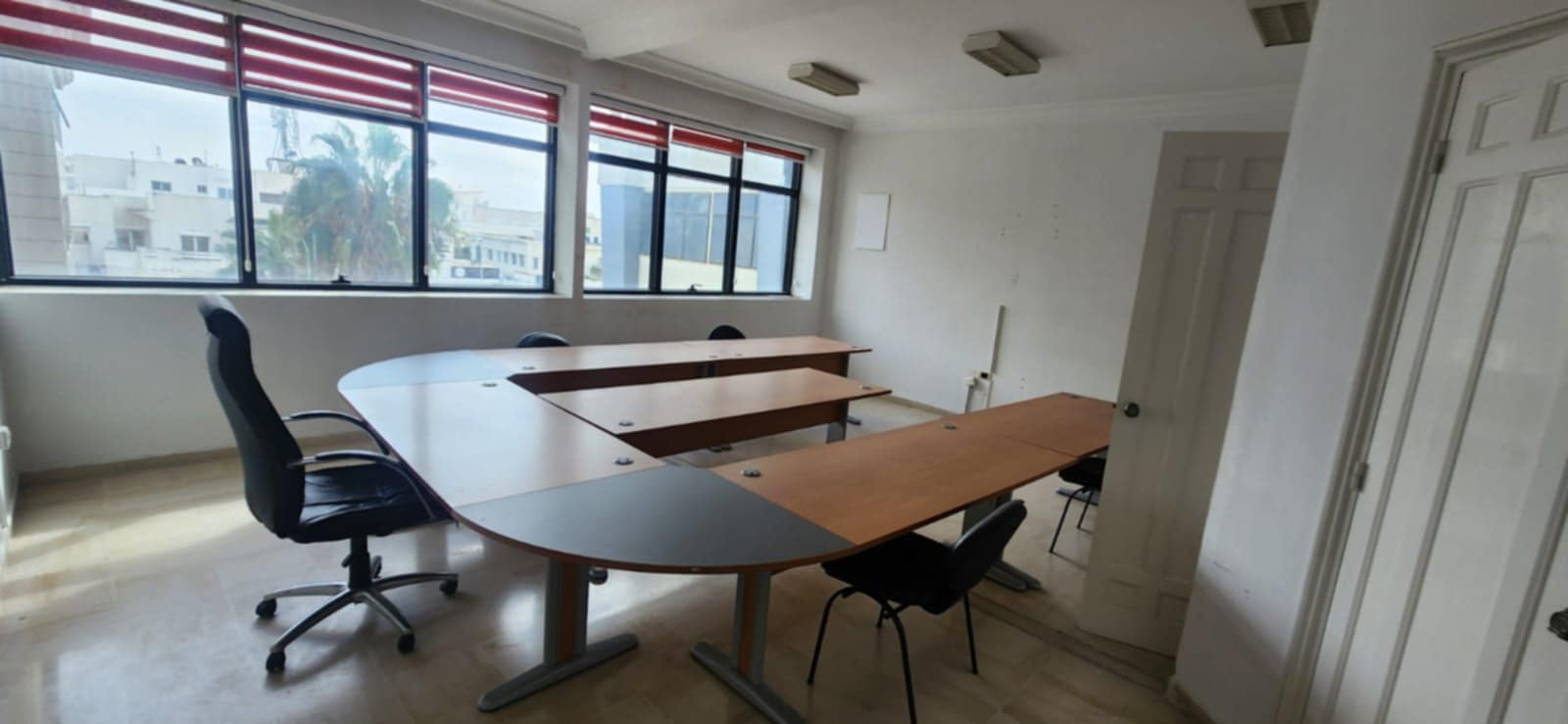 La Marsa Berge Du Lac Bureaux & Commerces Bureau Bureaux s3 luxe meuble et non meuble au lac 2