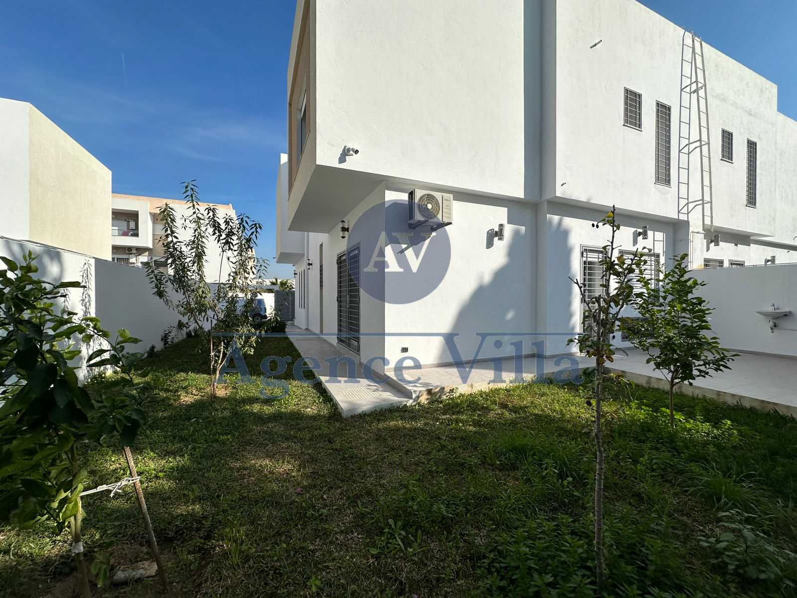 La Soukra La Soukra Location Duplex Duplex s3 avec jardin  la soukra neuf