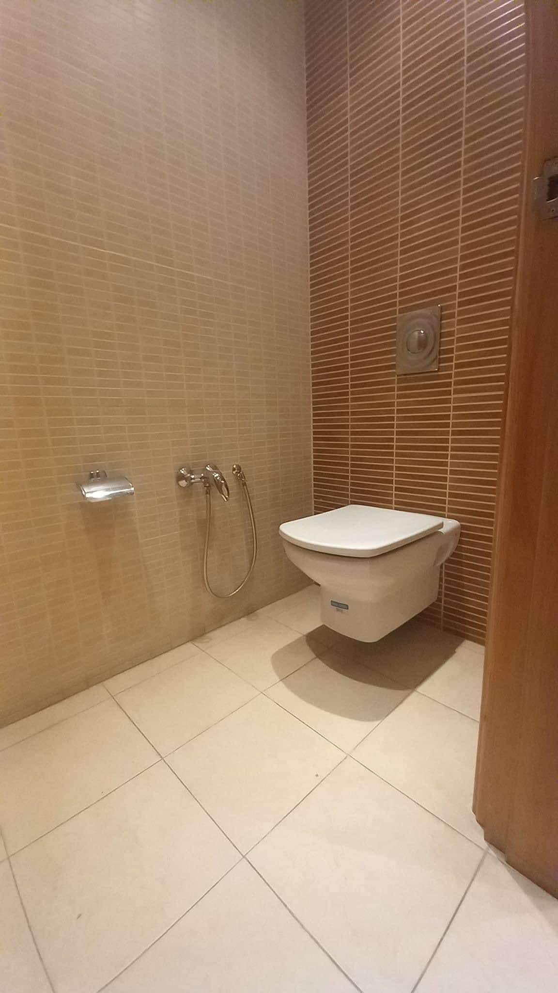 Ariana Ville Cite Ennasr 2 Bureaux & Commerces Bureau Appartement s5 bureautique  ennasr 2