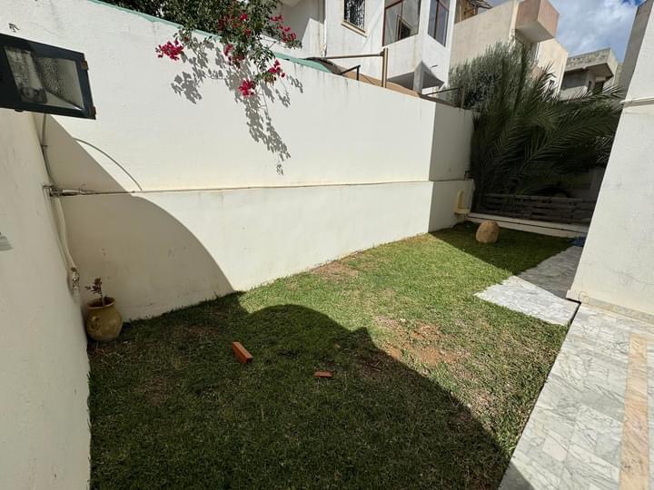 Mnihla Jardins d'el Menzah Bureaux & Commerces Bureau Villa a usage habitation ou bureautique