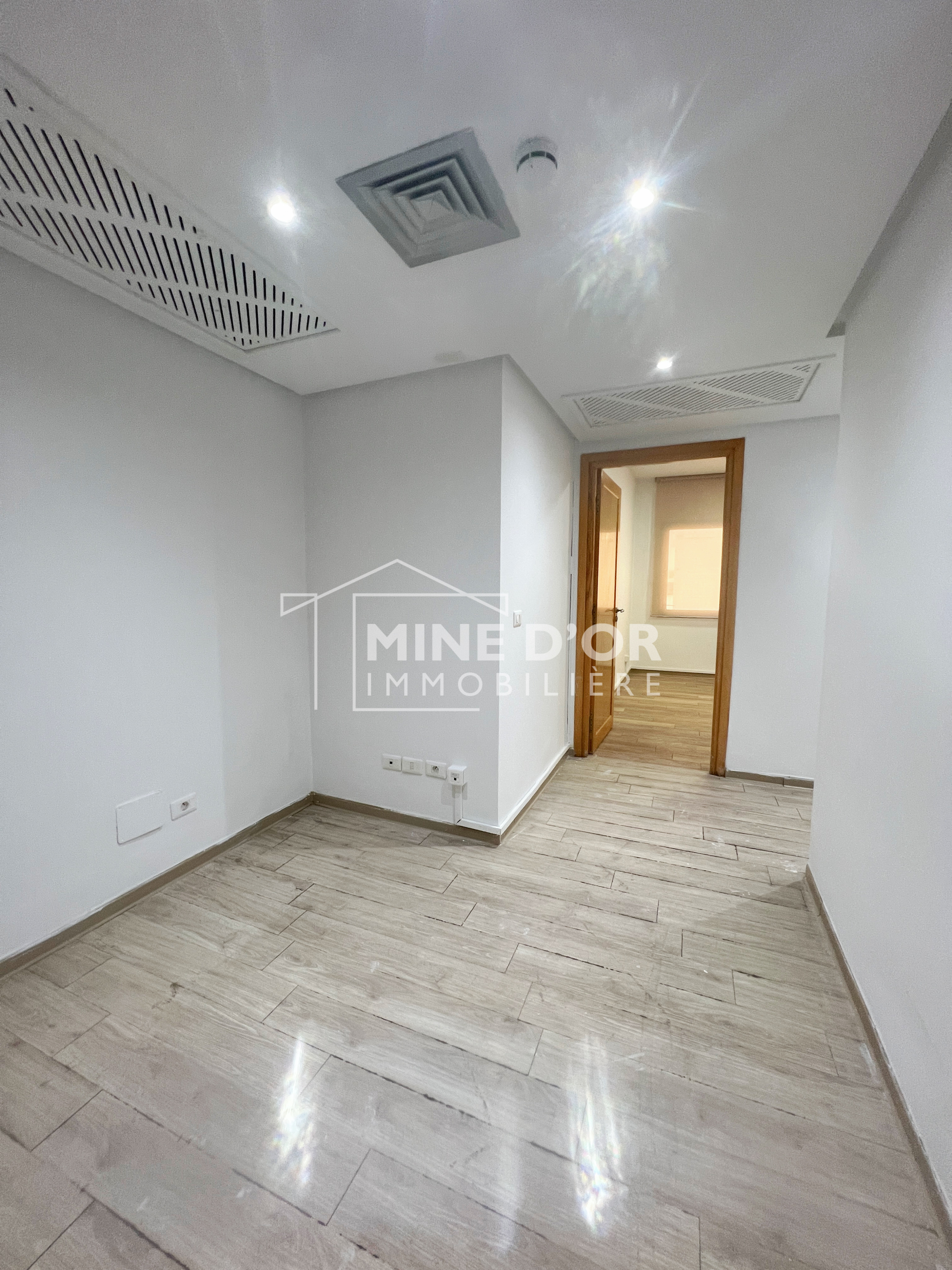 Bab Bhar Montplaisir Bureaux & Commerces Bureau Bureau neuf en h2 a monplaisir