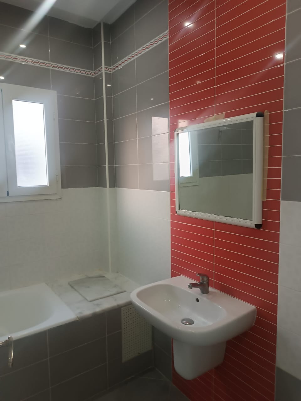 Ain Zaghouan Jardins de Carthage Location Appart. 3 pices Etage de villa aux jardins de carthage