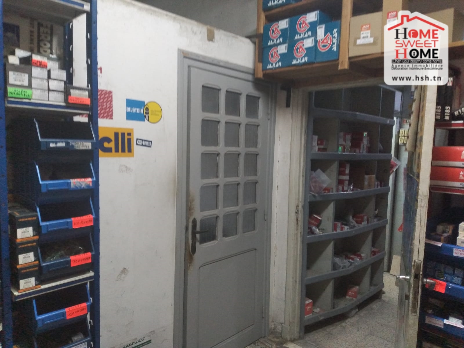 Bab Bhar Bab Bhar Bureaux & Commerces Surfaces Local storella  tunis