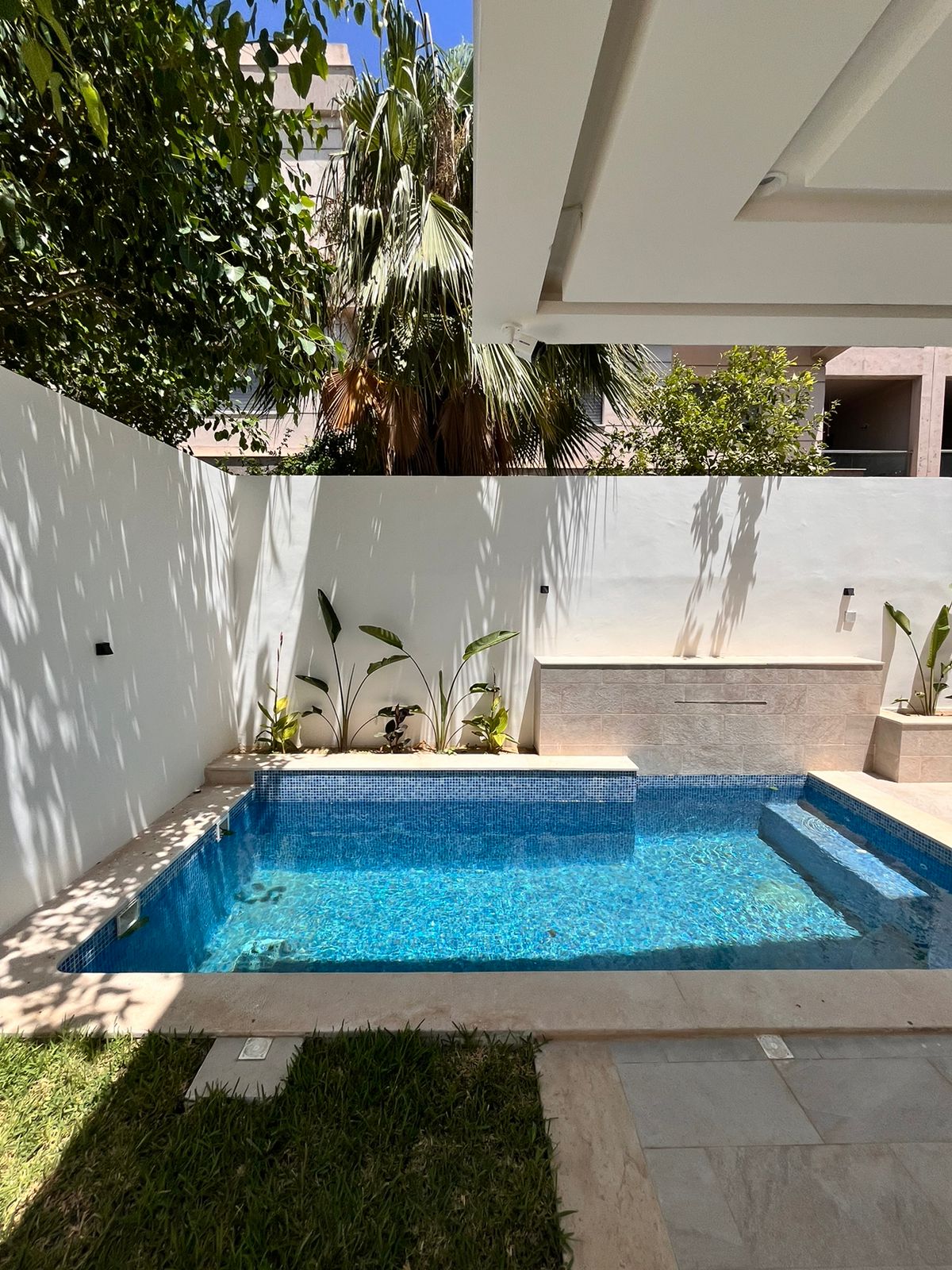 La Soukra La Soukra Vente Maisons Villa jumele  avec piscine  la soukra