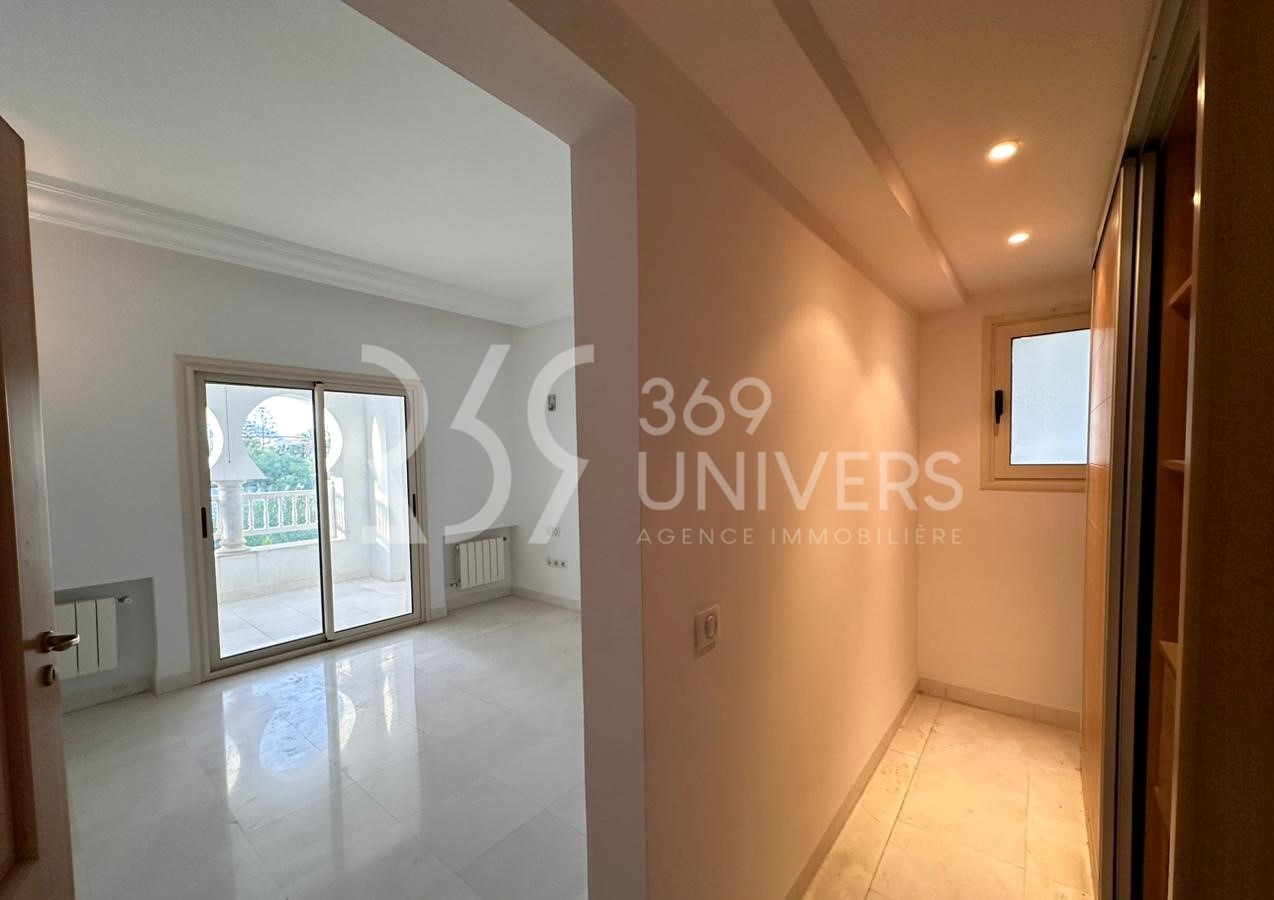 La Marsa Gammart Location Maisons Villa avec piscine  gammarth ref rh135