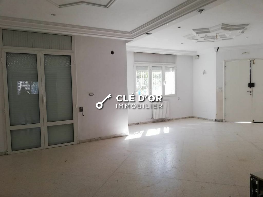 Ain Zaghouan Ain Zaghouan Location Appart. 4 pices Villa  ain zaghouan nord