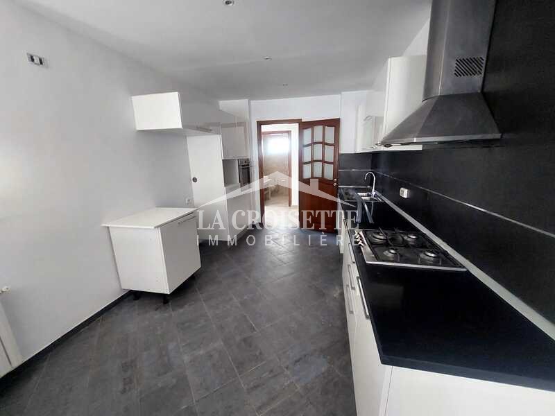 La Marsa Sidi Daoud Location Maisons Villa s4 avec piscine  la marsa zvl1615